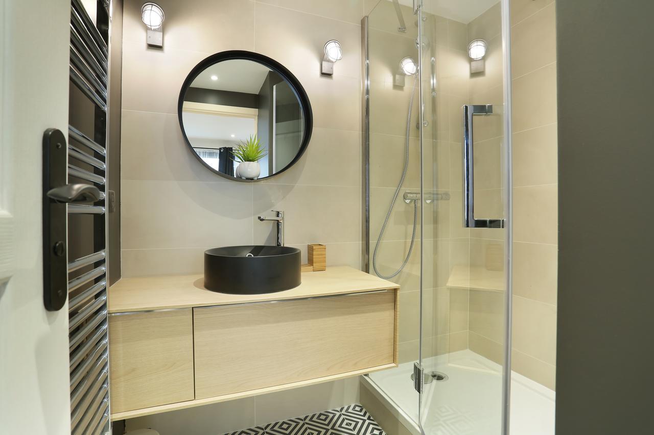 Rent A Room - Residence Blanche Paris Exterior photo